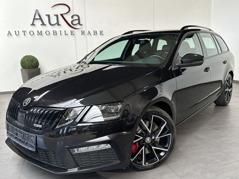 Schwarz Gebraucht 2020 Skoda Octavia RS Kombi | 24.989 € (Guter Preis) - Bild 1/4