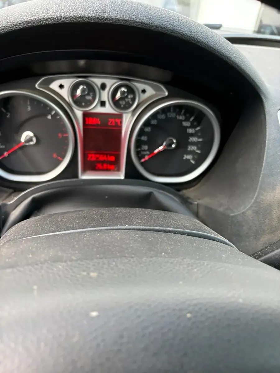 Używany Ford Kuga 140 KM (102 kW) 2011 Srebrny SUV