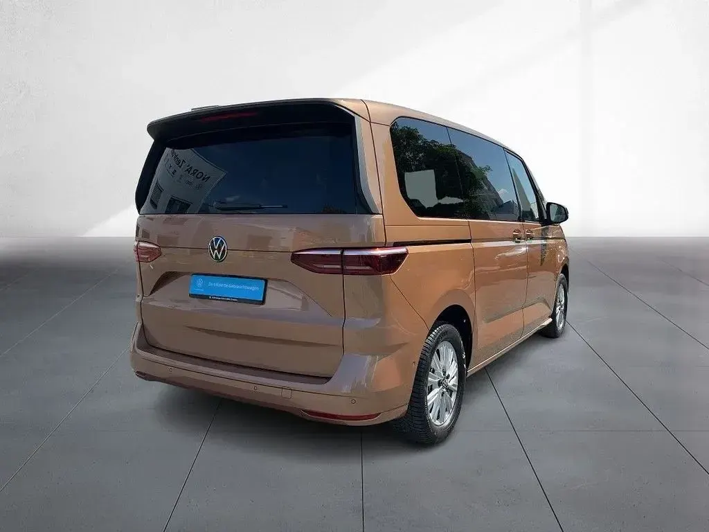 Gebraucht VW T7 150 PS (110 kW) 2024 Copper bronze metallic Van