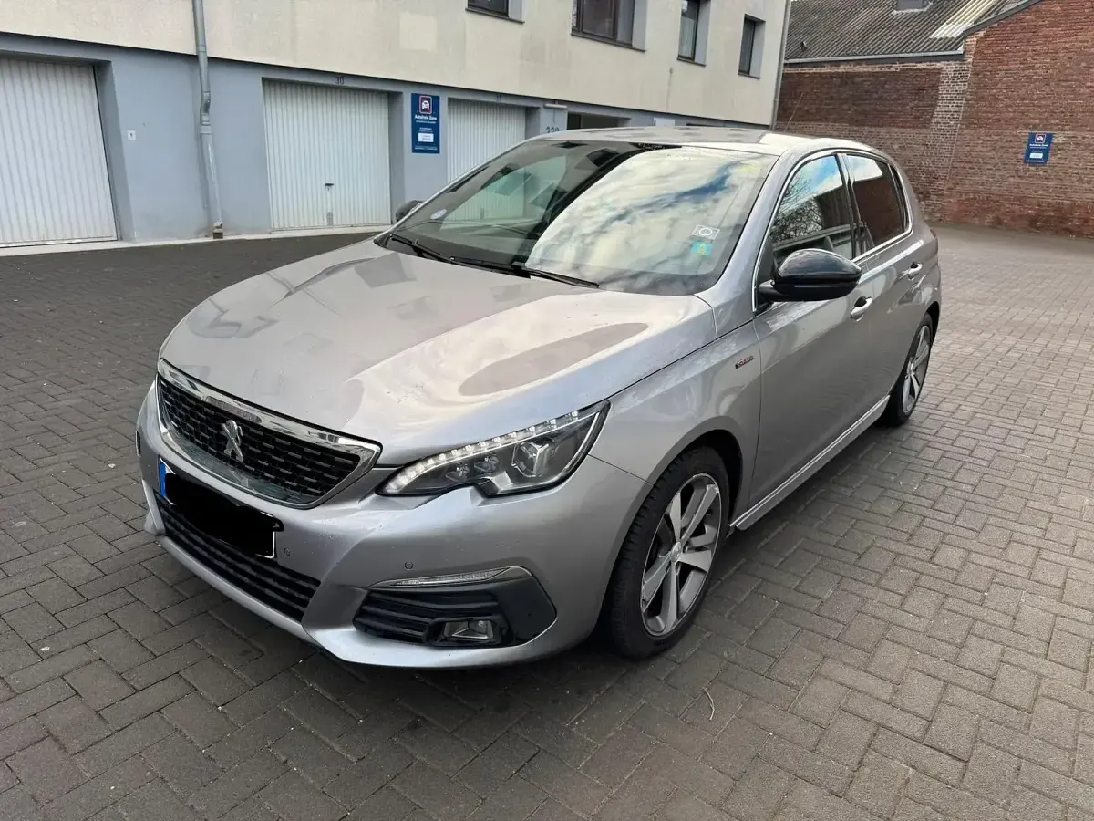 Gebraucht Peugeot 308 GT-line 131 PS (96 kW) 2019 Grau Limousine