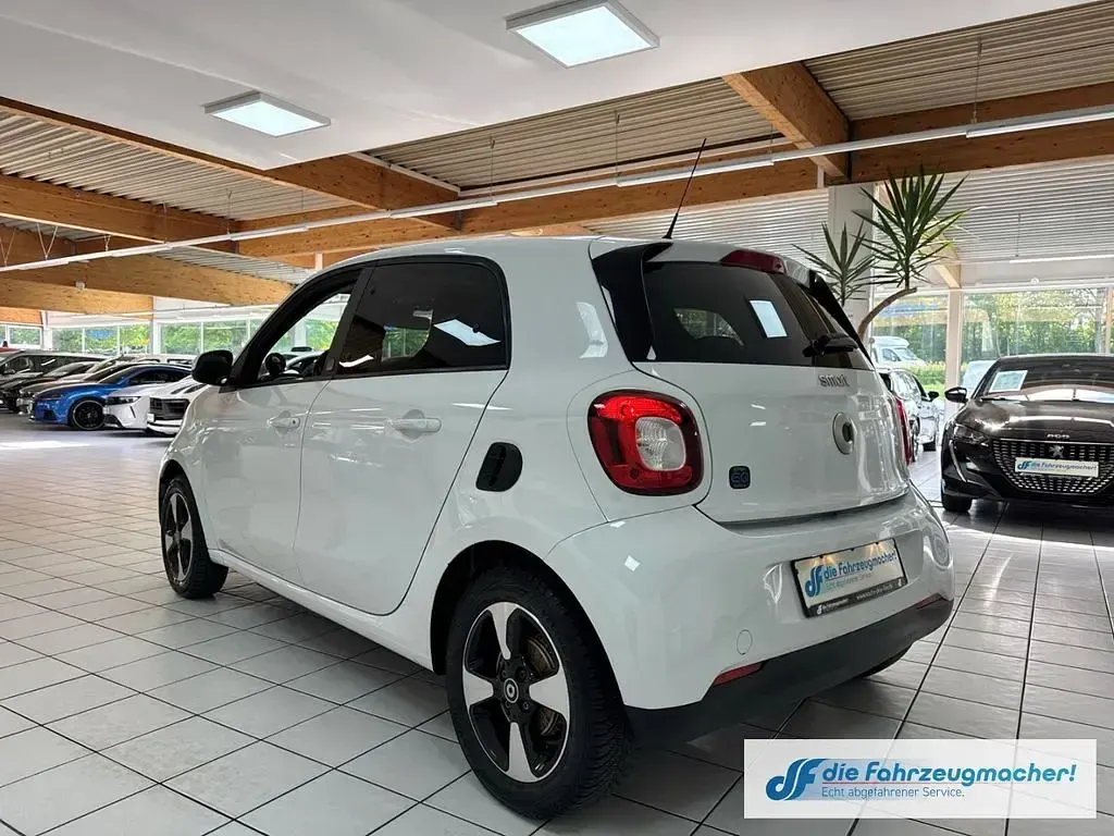 Gebraucht Smart ForFour Electric Drive 41 kW (56 PS) 2021 Weiß Limousine