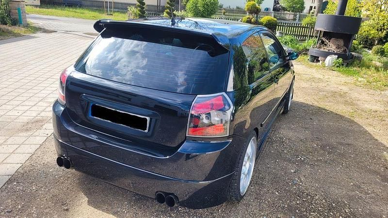 Gebraucht Toyota Corolla Edition 110 PS (80 kW) 2005 Schwarz Limousine