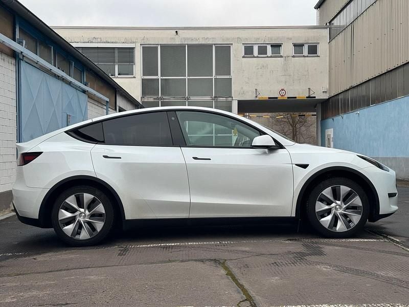 Gebraucht Tesla Model Y 219 kW (299 PS) 2024 Weiß SUV