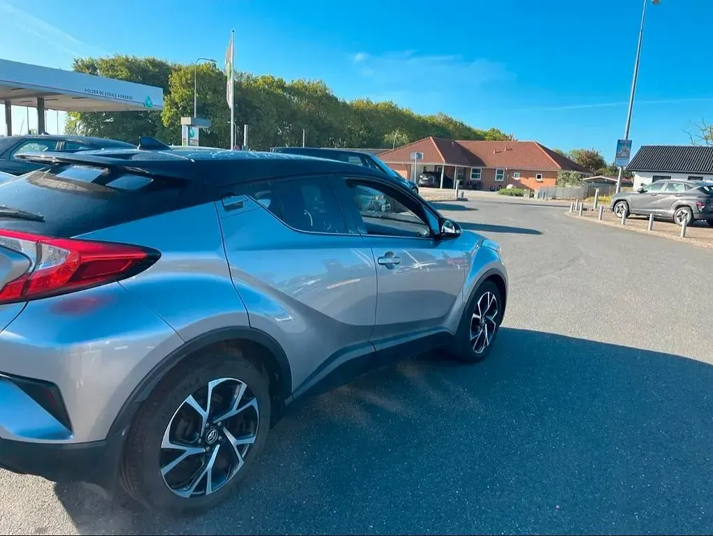 Gebraucht Toyota C-HR 122 PS (89 kW) 2017 Grau SUV