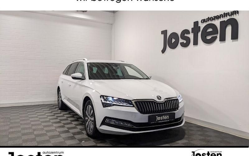 Gebraucht Skoda Superb Style 150 PS (110 kW) 2024 Weiß Kombi