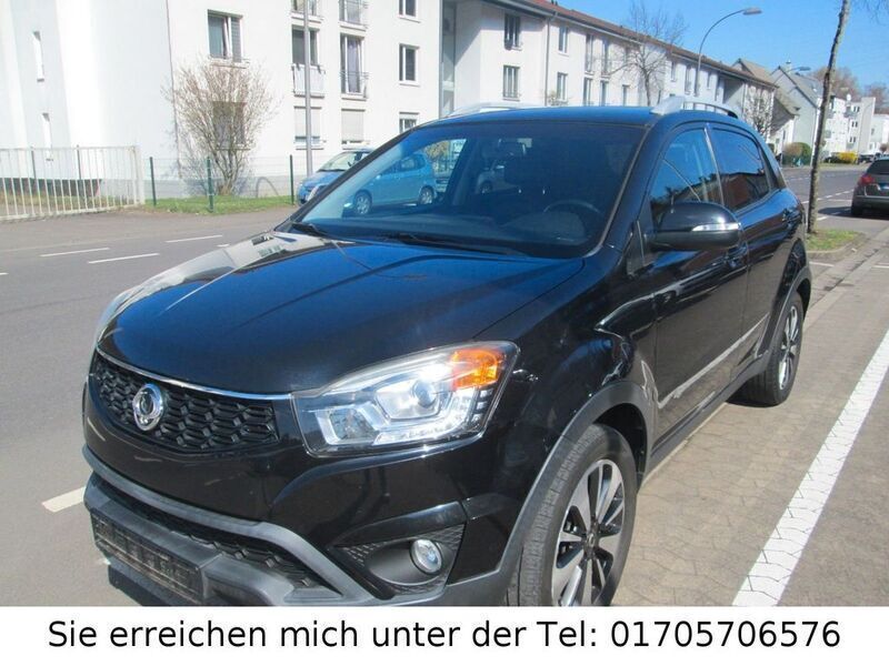 Usata SsangYong Korando Crystal 175 CV (128 kW) 2014 Nero SUV