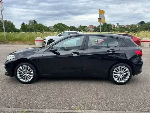 Gebraucht BMW 120 Advantage 190 PS (139 kW) 2023 Andere Limousine
