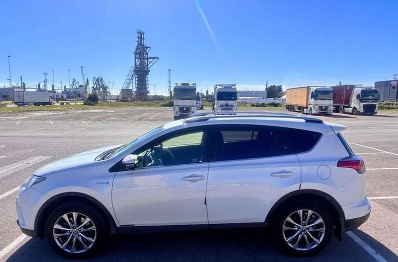 Gebraucht Toyota RAV4 Hybrid Executive 197 PS (144 kW) 2017 Weiß SUV