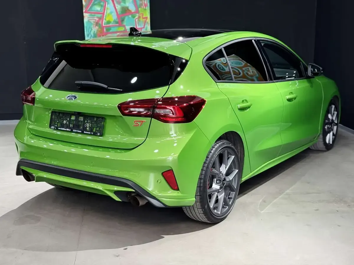 Gebraucht Ford Focus ST 280 PS (205 kW) 2025 Mean green Kleinwagen