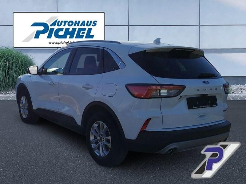Gebraucht Ford Kuga Titanium 224 PS (164 kW) 2021 Weiß SUV