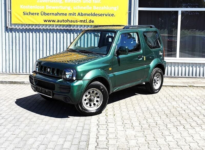 Grün Gebraucht 2011 Suzuki Jimny SUV | 9.990 € (Fairer Preis) - Bild 1/4