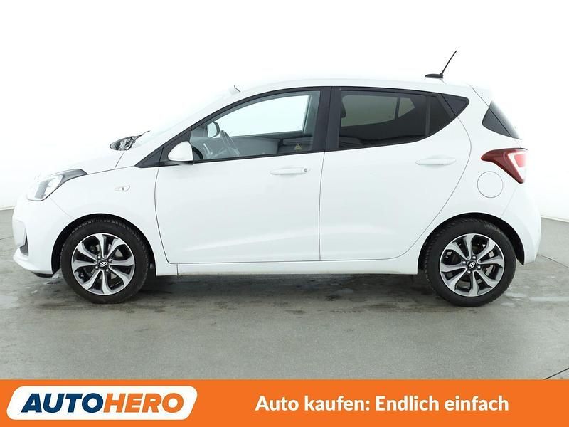 Gebraucht Hyundai i10 YES! 87 PS (63 kW) 2017 Polar white Kleinwagen