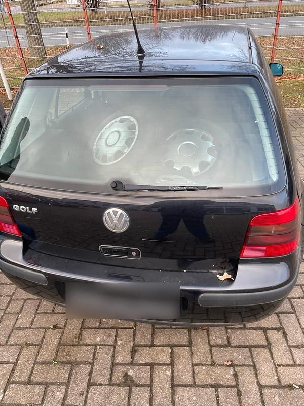 Gebraucht VW Golf IV 80 PS (58 kW) 2000 Schwarz Kleinwagen