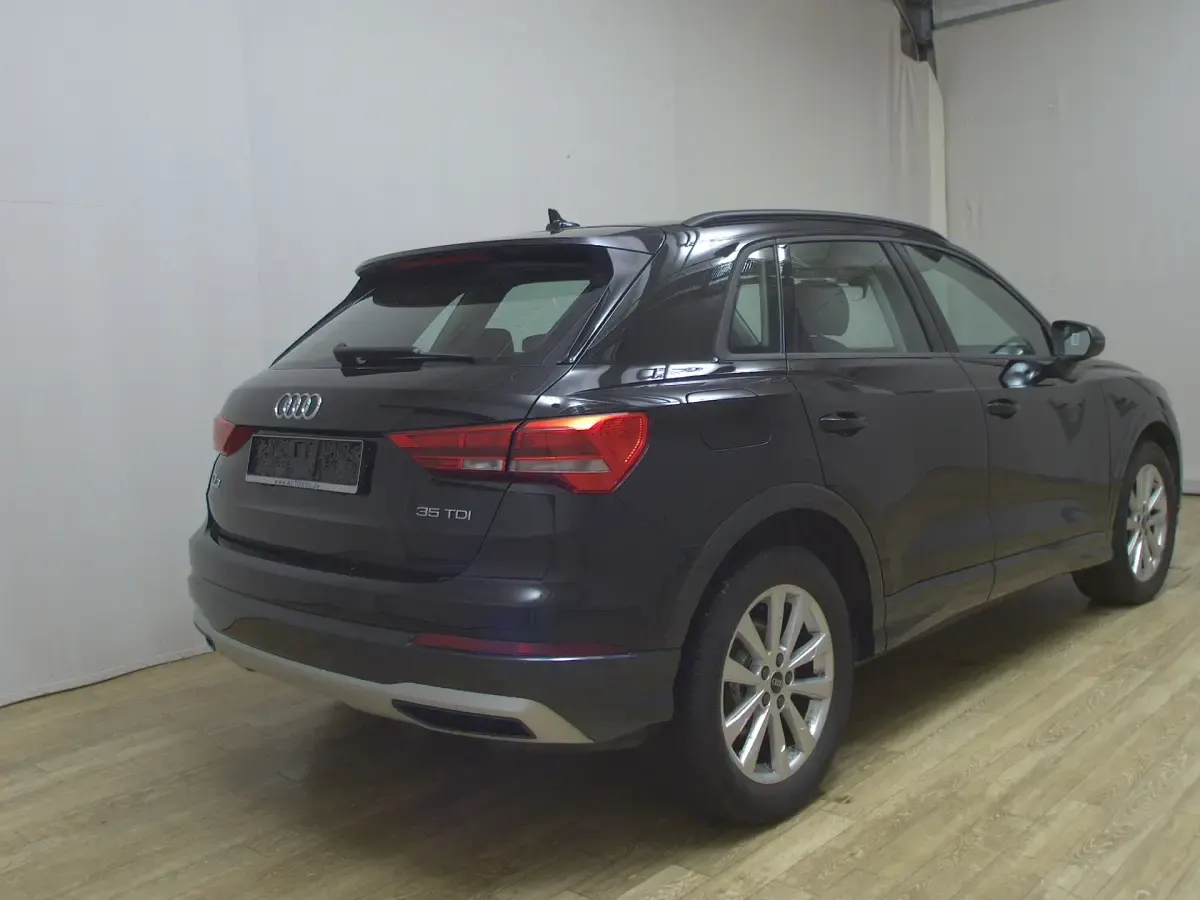 Gebraucht Audi Q3 Advanced 150 PS (110 kW) 2023 Schwarz SUV