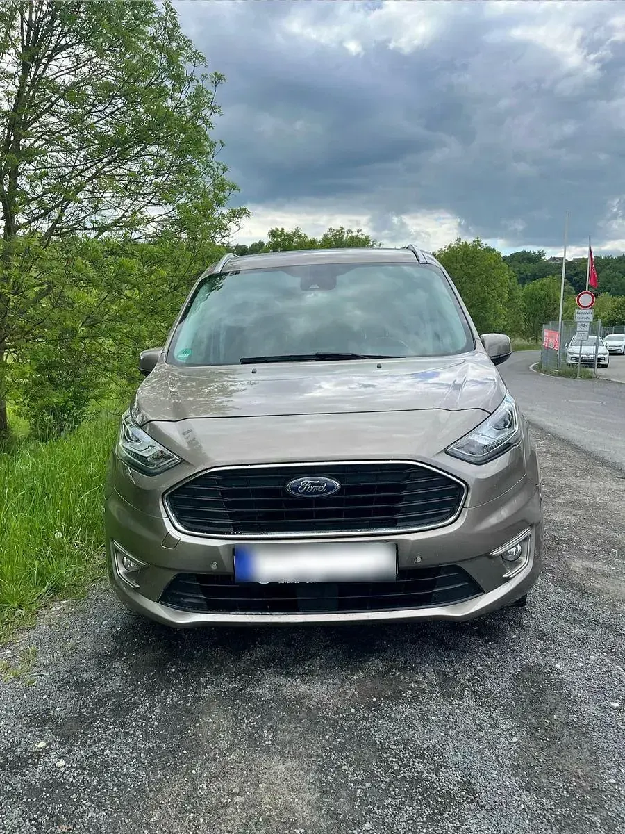 Gebraucht Ford Tourneo Connect Titanium 120 PS (88 kW) 2019 Beige Van / Kleinbus