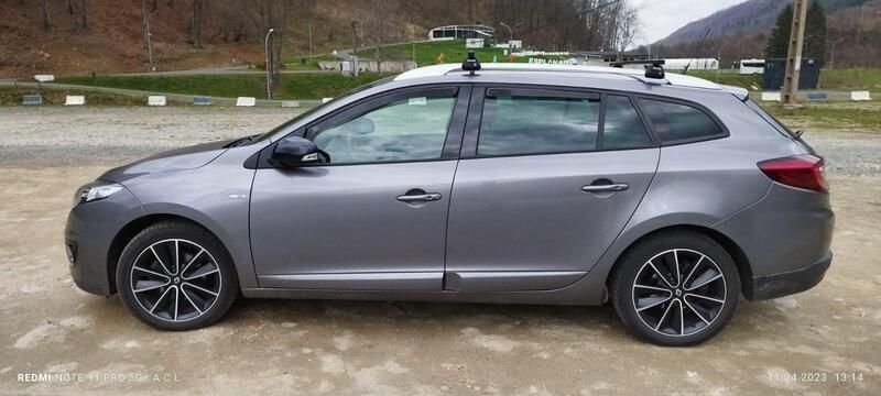 Grau Gebraucht 2013 Renault Mégane GrandTour Bose Edition Kombi | 6.500 € - Bild 1/4