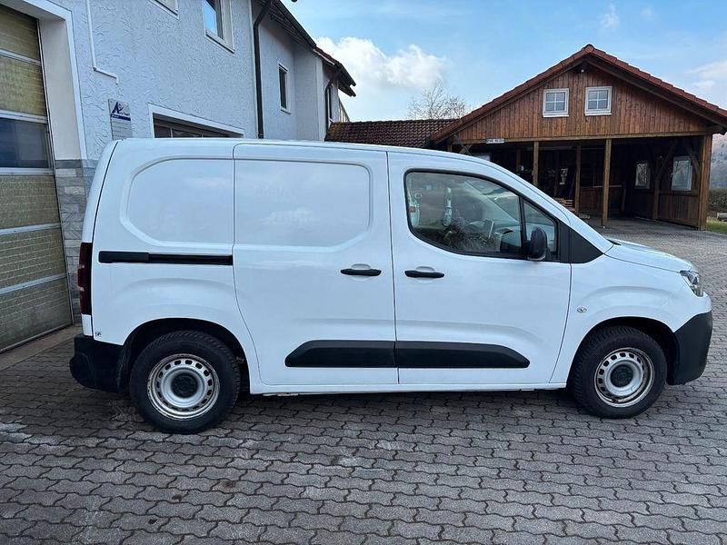 Gebraucht Citroën Berlingo 110 PS (80 kW) 2020 Blanc banquise Van / Kleinbus