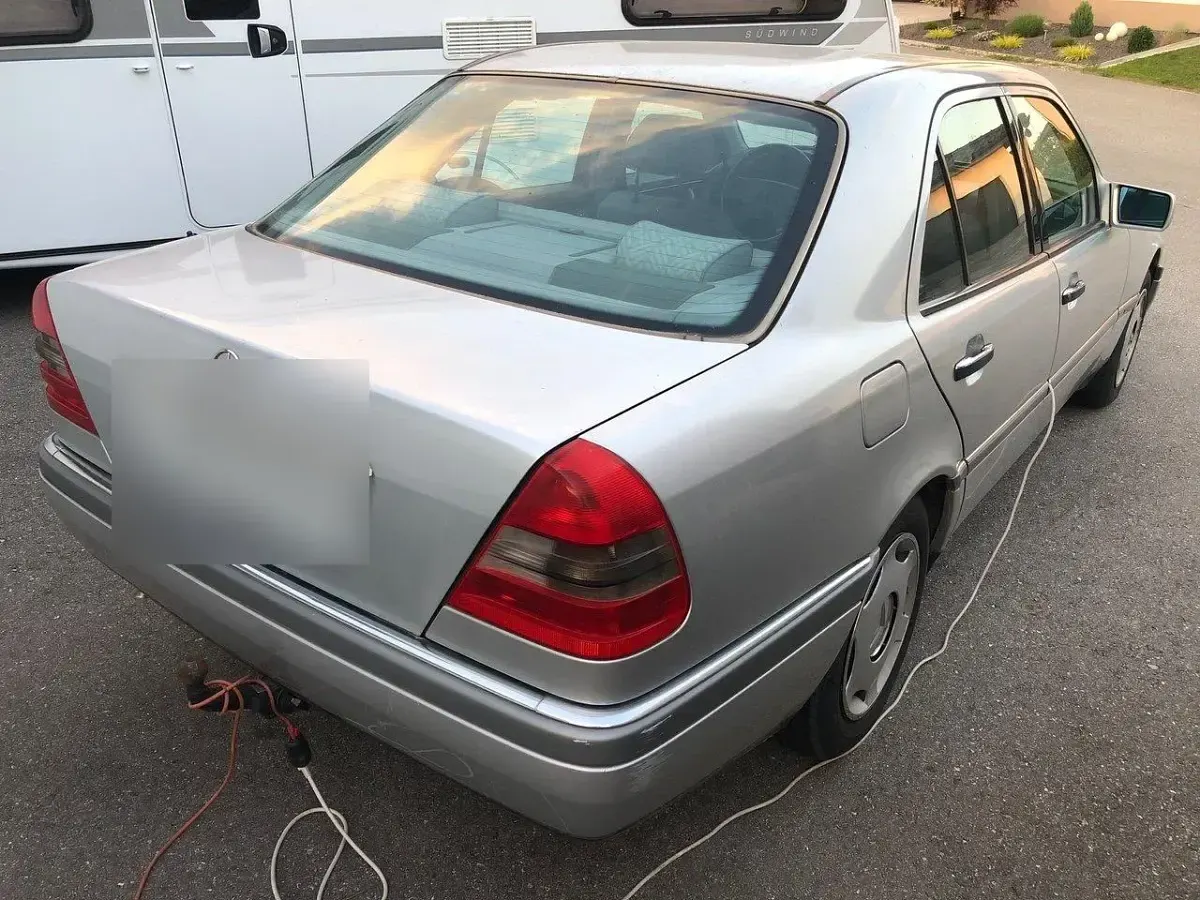 Gebraucht Mercedes C250 Elegance 113 PS (83 kW) 1995 Silber Limousine