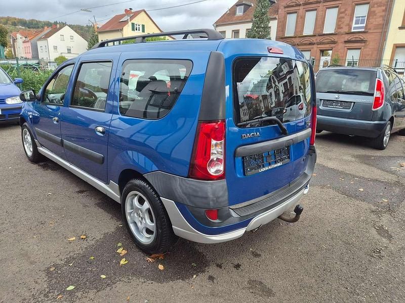 Gebraucht Dacia Logan Lauréate 105 PS (77 kW) 2008 Blau Kombi