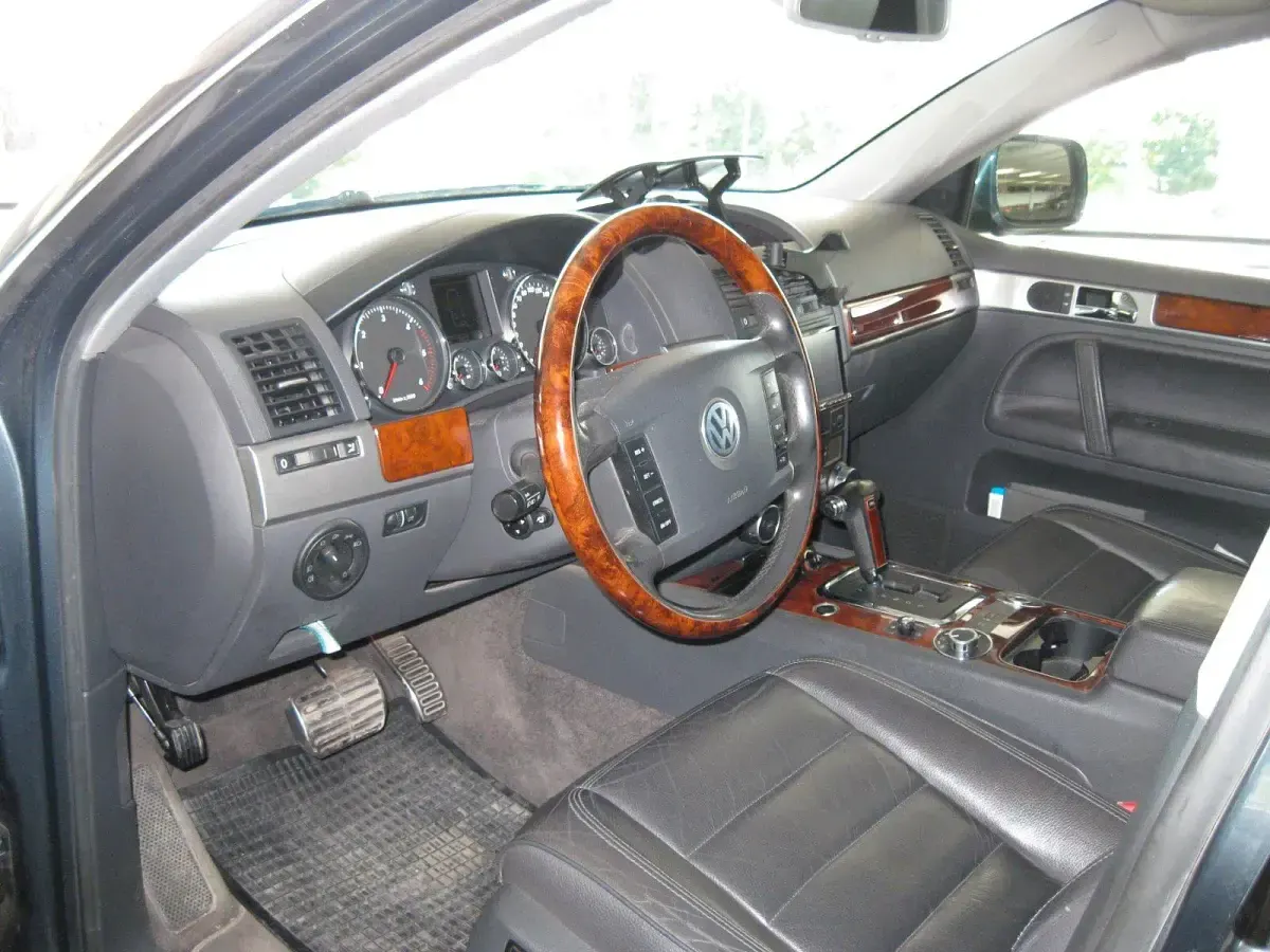 Gebraucht VW Touareg 313 PS (230 kW) 2005 Grau SUV