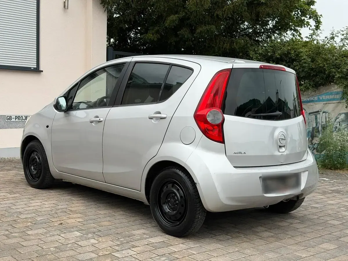 Gebraucht Opel Agila 75 PS (55 kW) 2008 Silber Kleinwagen
