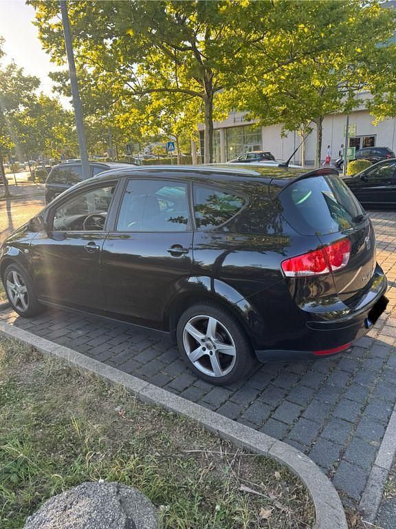 Schwarz Gebraucht 2011 Seat Altea Style Van / Kleinbus | 3.500 € (Guter Preis) - Bild 1/4