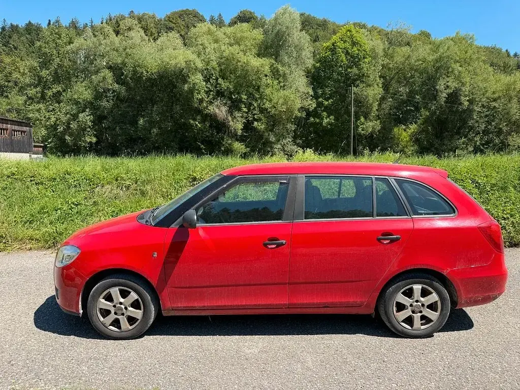 Gebraucht Skoda Fabia Classic 86 PS (63 kW) 2009 Rot Kombi