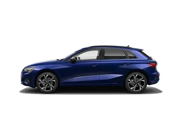 Gebraucht Audi A3 Sportback e-tron Ambiente 204 PS (150 kW) 2021 Navarrablau metallic Kleinwagen