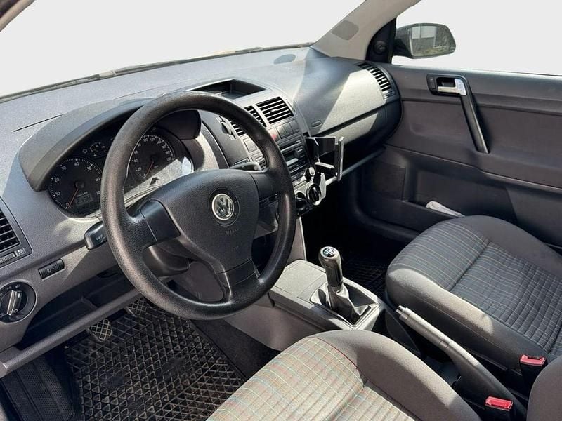 Gebraucht VW Polo 64 PS (47 kW) 2007 Schwarz Kleinwagen