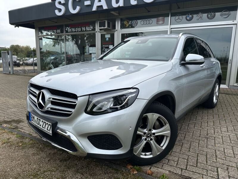 Iridiumsilber metalliclack Gebraucht 2017 Mercedes GLC220 SUV | 24.990 € (Fairer Preis) - Bild 1/4