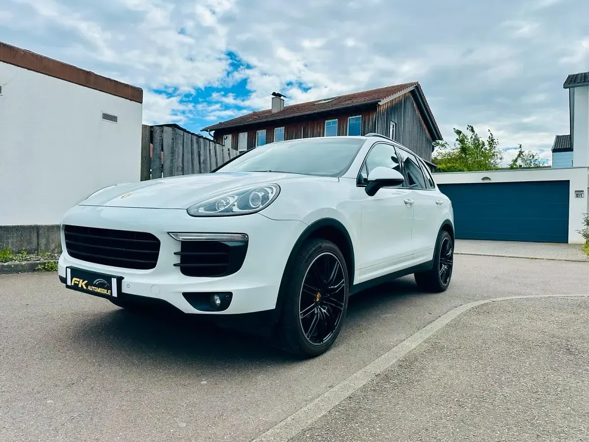Gebraucht Porsche Cayenne 262 PS (192 kW) 2015 Weiß SUV