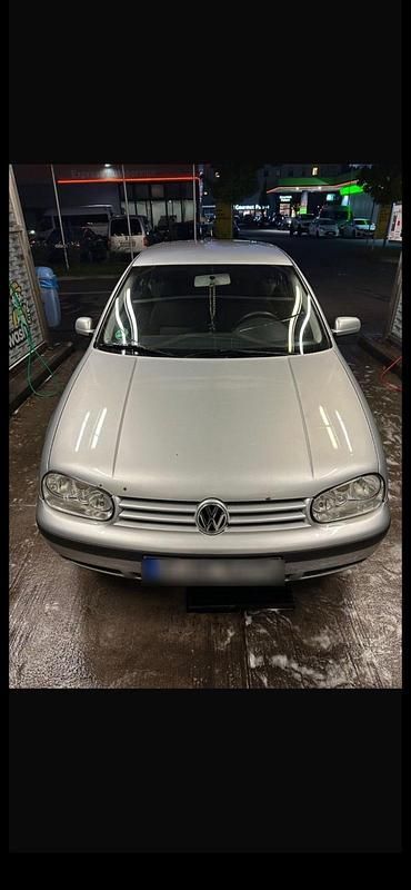 Gebraucht VW Golf IV 101 PS (74 kW) 2003 Silber Limousine