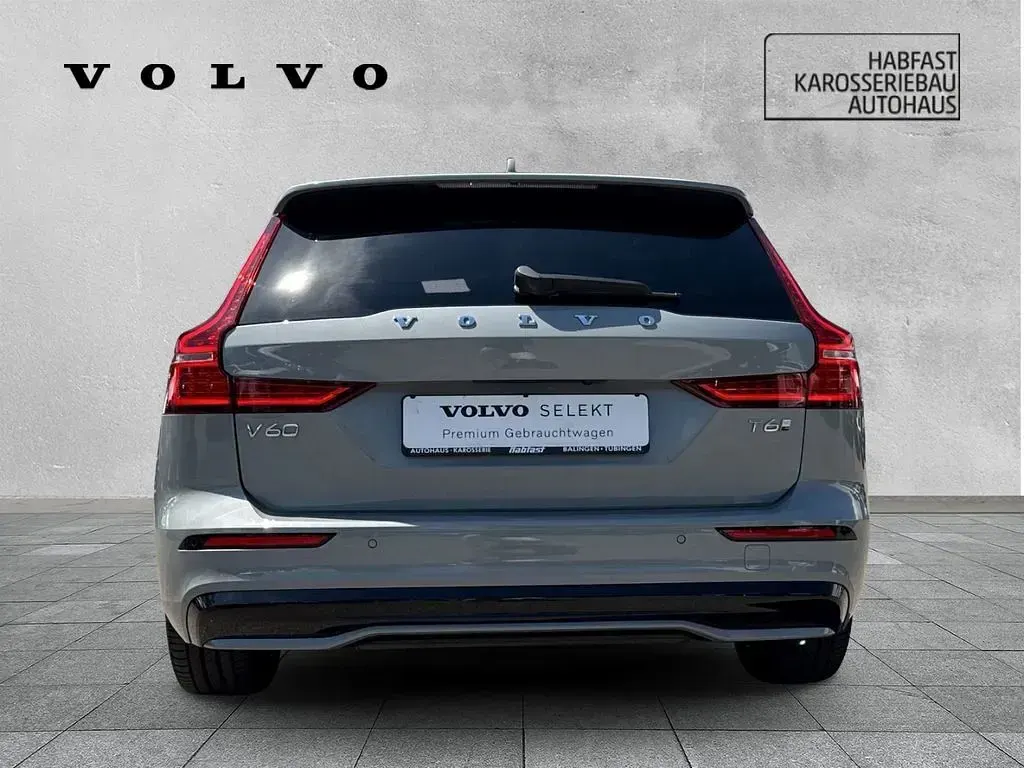 Gebraucht Volvo V60 Plus 349 PS (256 kW) 2025 Grau Kombi