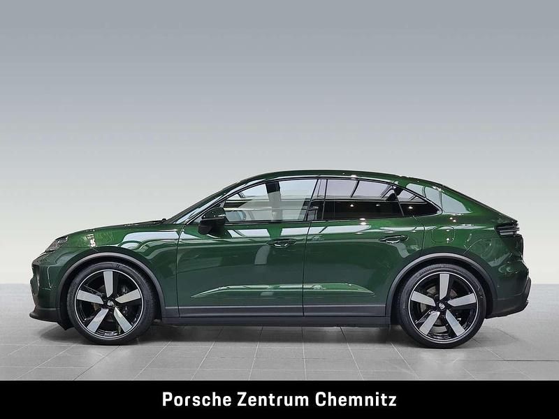 Neu Porsche Macan 4 Electric 300 kW (408 PS) 2025 Grün SUV