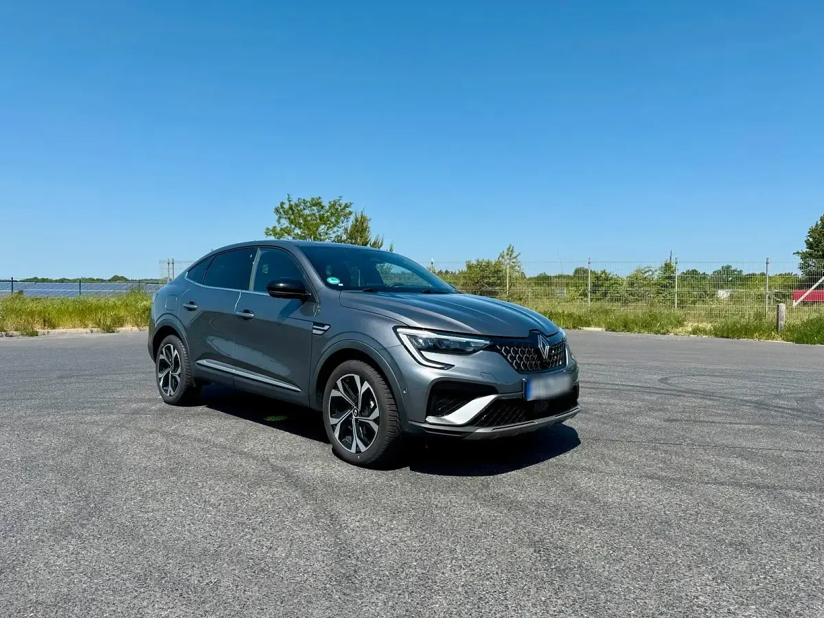 Occasion Renault Arkana Techno 140 ch (102 kW) 2025 Gris SUV