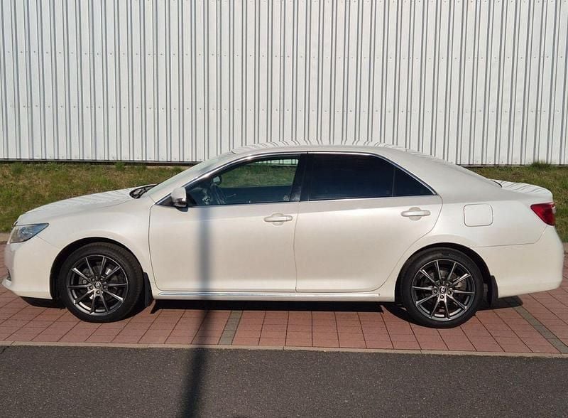 Gebraucht Toyota Camry 178 PS (130 kW) 2011 Weiß Limousine
