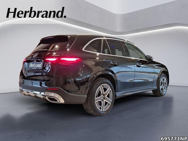 Gebraucht Mercedes GLC400d AMG 381 PS (280 kW) 2025 Metalliclack obsidianschwarz SUV