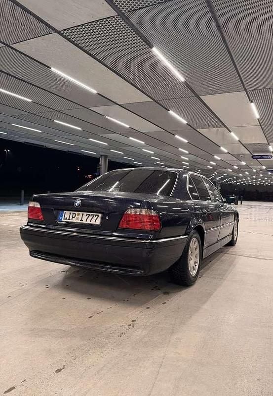 Gebraucht BMW 730 184 PS (135 kW) 2000 Limousine