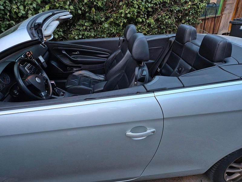 Gebraucht VW Eos 140 PS (102 kW) 2007 Silber Cabrio