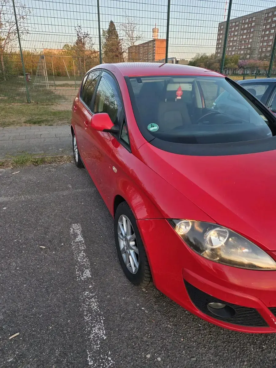 Second-hand Seat Altea 150 CP (110 kW) 2012 Roșu Monovolum