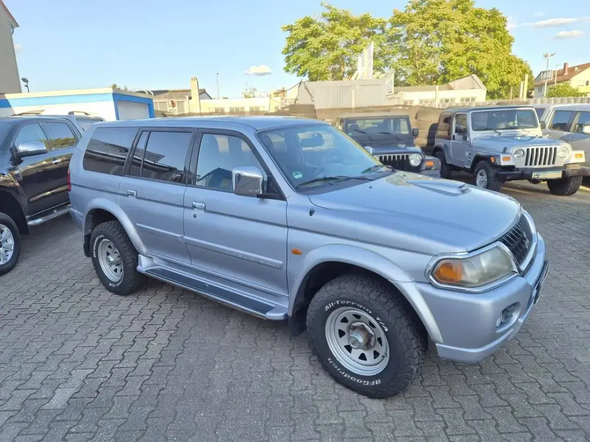 Gebraucht Mitsubishi Pajero Sport 133 PS (97 kW) 2004 Coolsilber (m) SUV