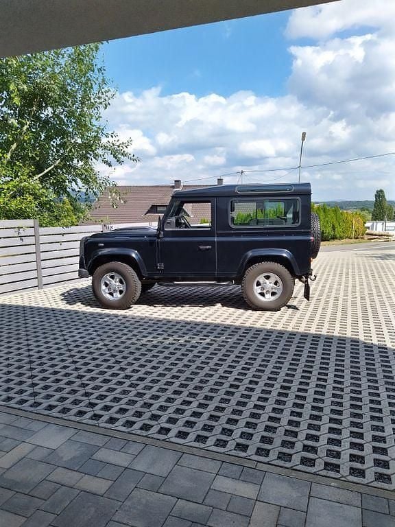 Gebraucht Land Rover Defender SE 122 PS (89 kW) 2011 Schwarz Kombi