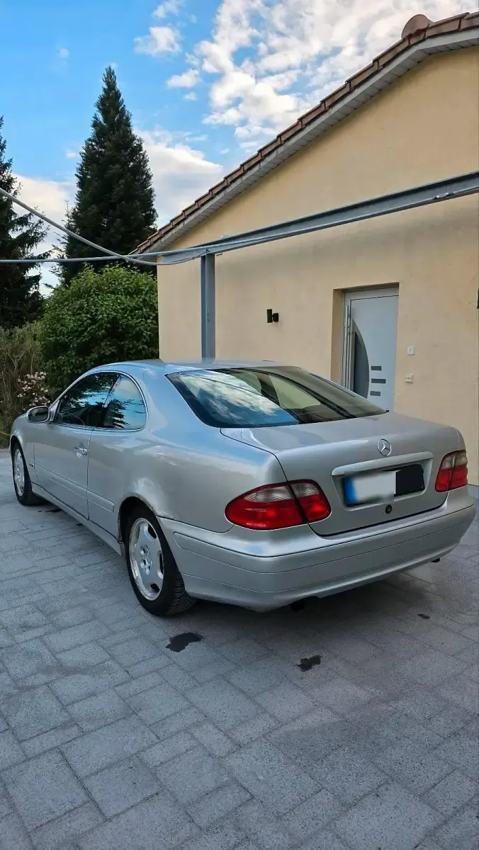Gebraucht Mercedes CLK200 163 PS (119 kW) 2000 Silber Coupé
