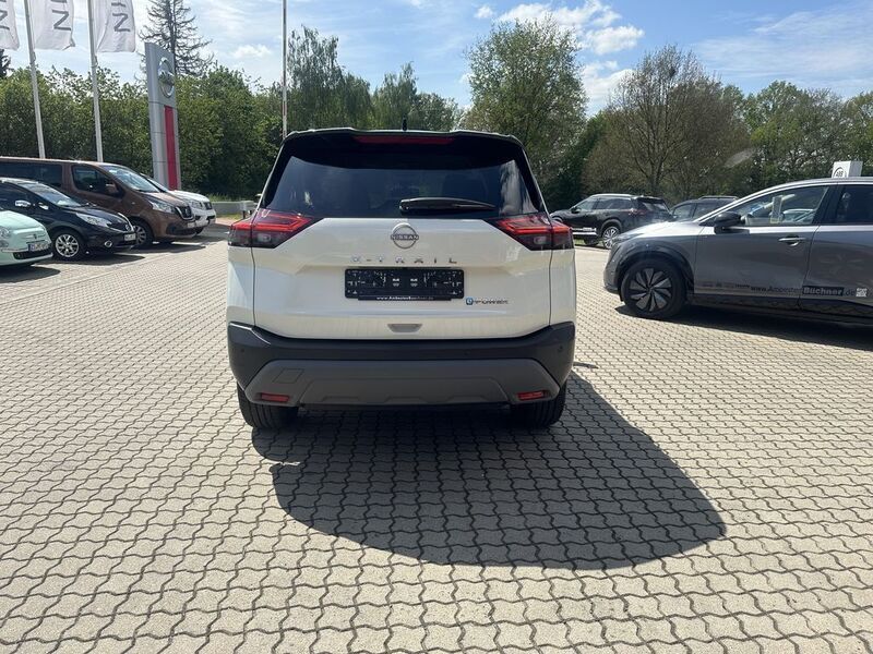 Gebraucht Nissan X-Trail N-Connecta 158 PS (116 kW) 2023 Weiß SUV