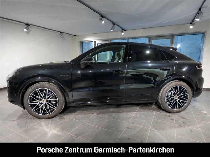 Gebraucht Porsche Cayenne 470 PS (345 kW) 2024 Schwarz SUV