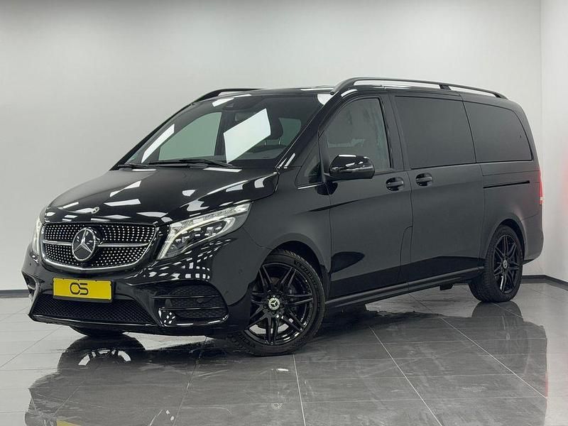 Schwarz Gebraucht 2022 Mercedes V250 AMG line Van / Kleinbus | 50.900 € (Superpreis) - Bild 1/4