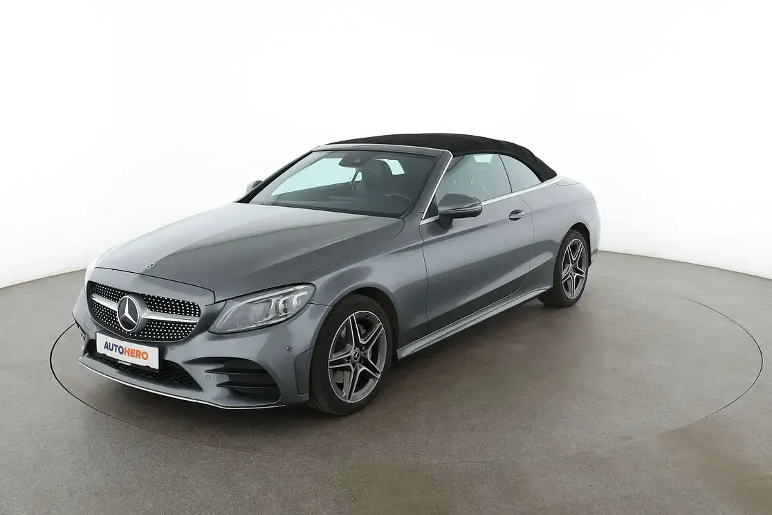 Gebraucht Mercedes C180 AMG line 156 PS (114 kW) 2019 Cabrio