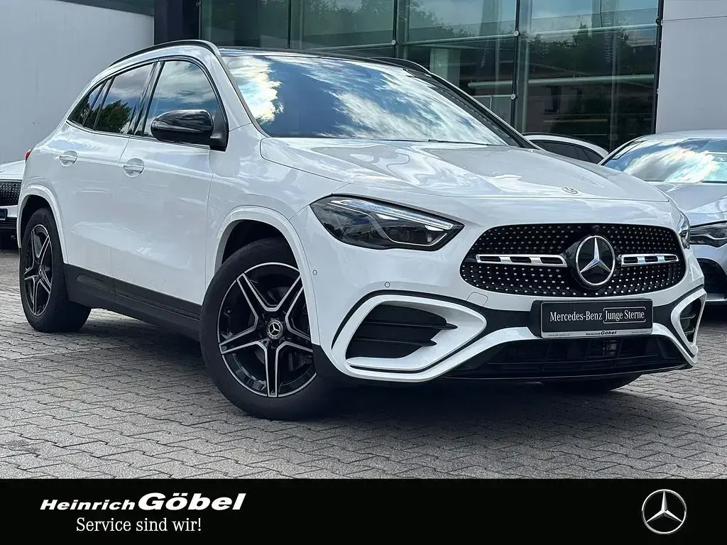 Gebraucht Mercedes GLA200 AMG 163 PS (119 kW) 2025 Weiß SUV