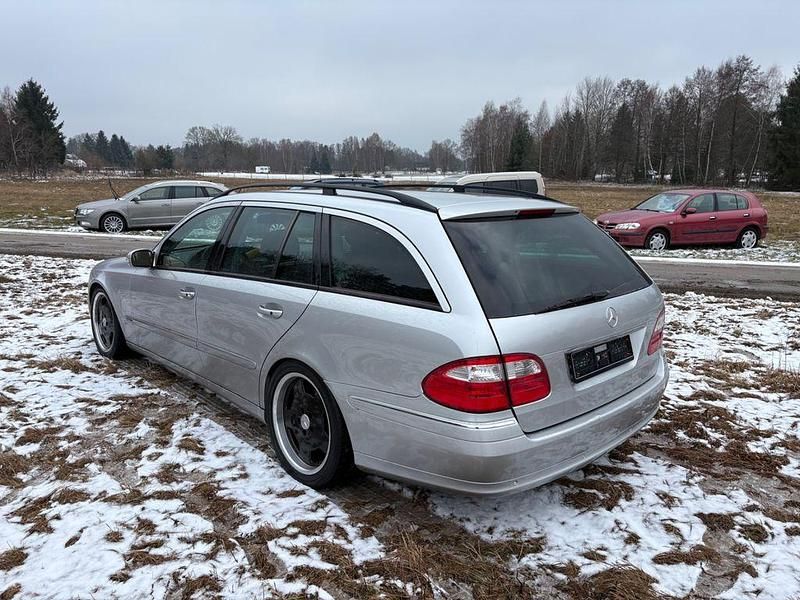 Gebraucht Mercedes E50 AMG 306 PS (225 kW) 2004 Silber Limousine