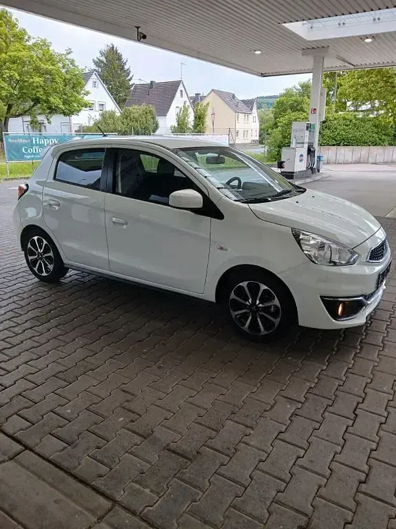 Gebraucht Mitsubishi Space Star Spirit+ 71 PS (52 kW) 2022 Weiß Kleinwagen